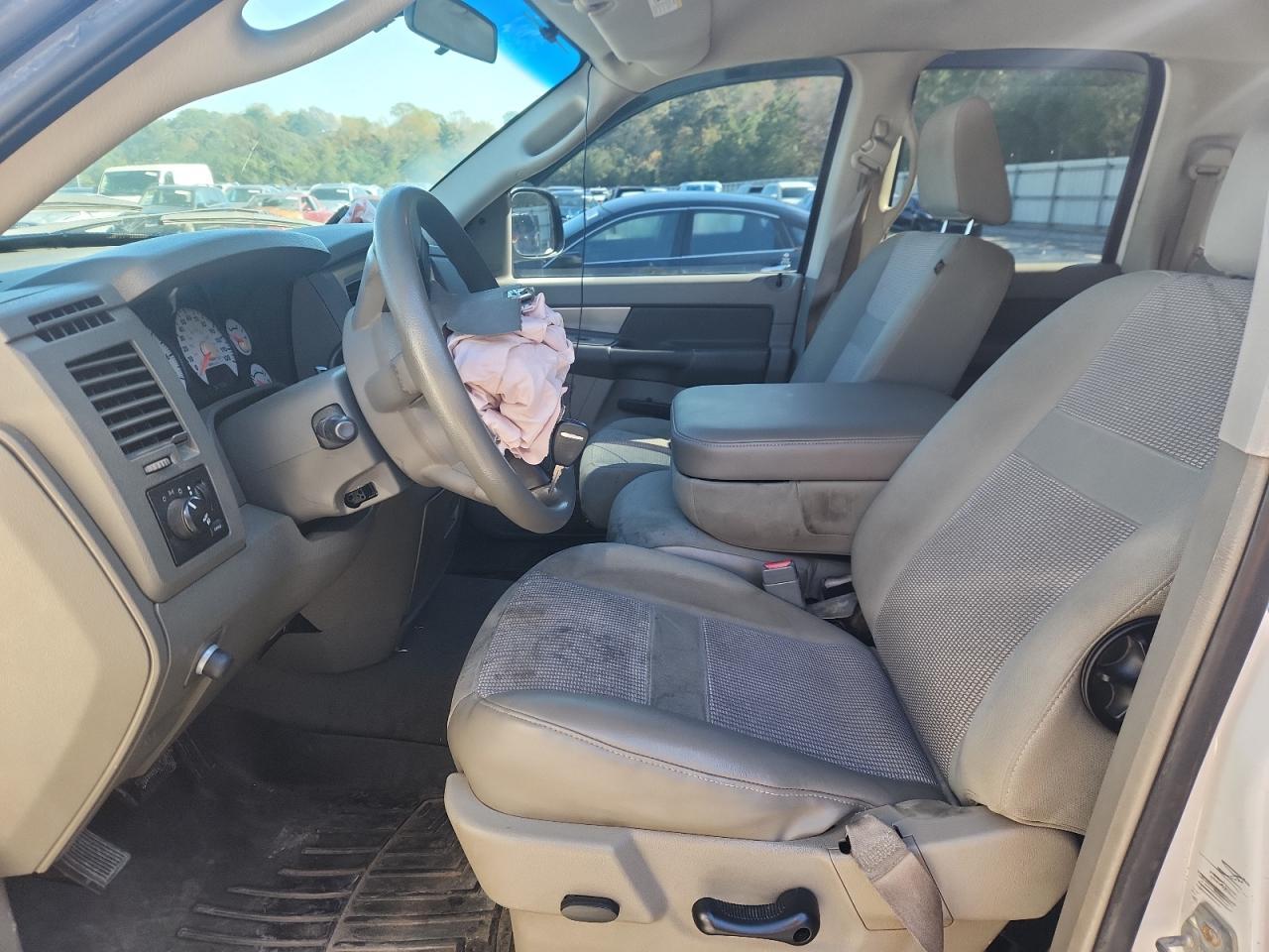 2007 Dodge Ram 1500 St - Image 7