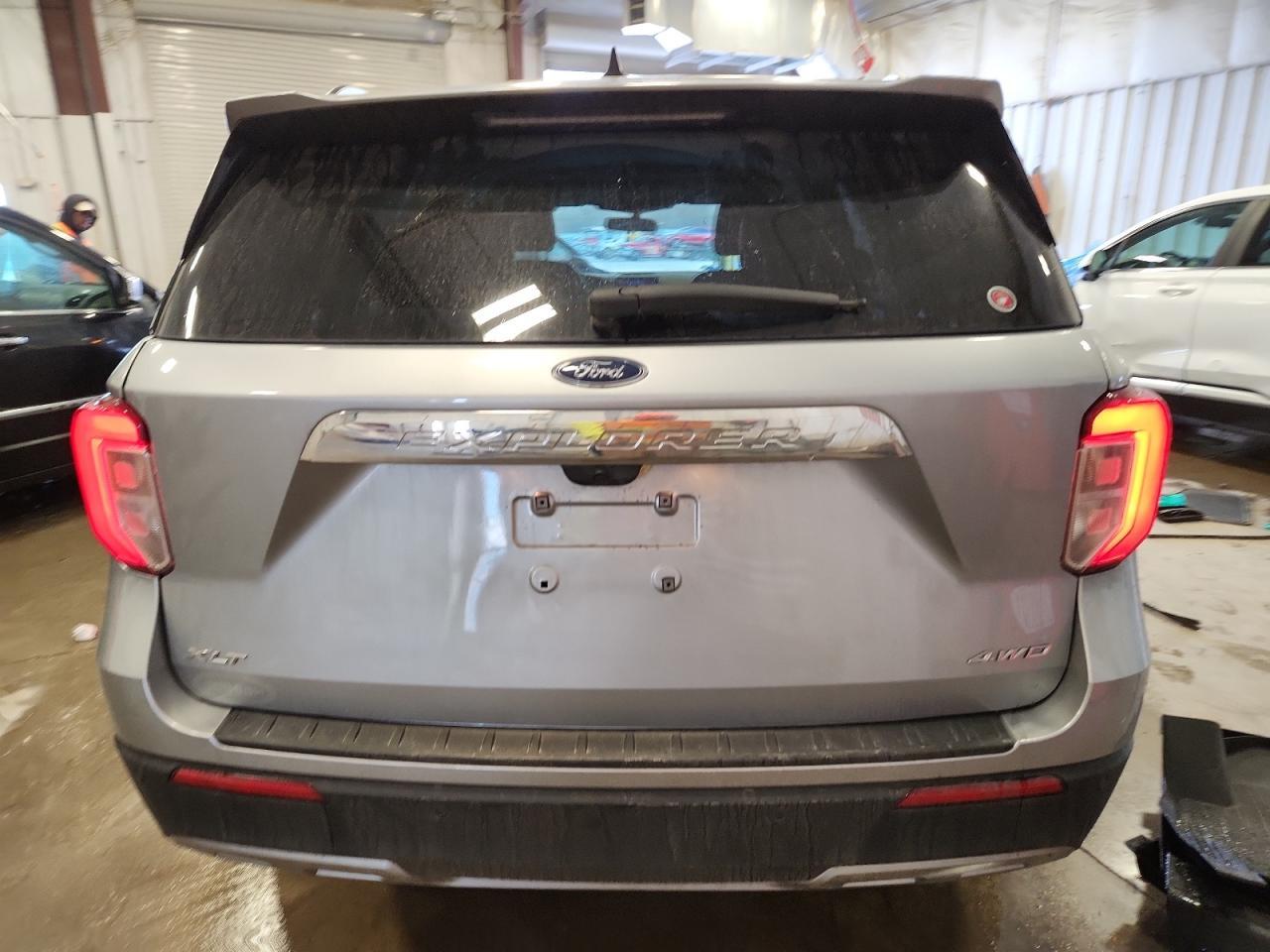 2023 Ford Explorer Xlt - Фото 6