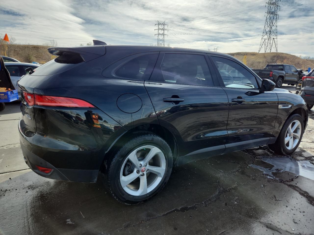 2017 Jaguar F-Pace Premium - Image 3