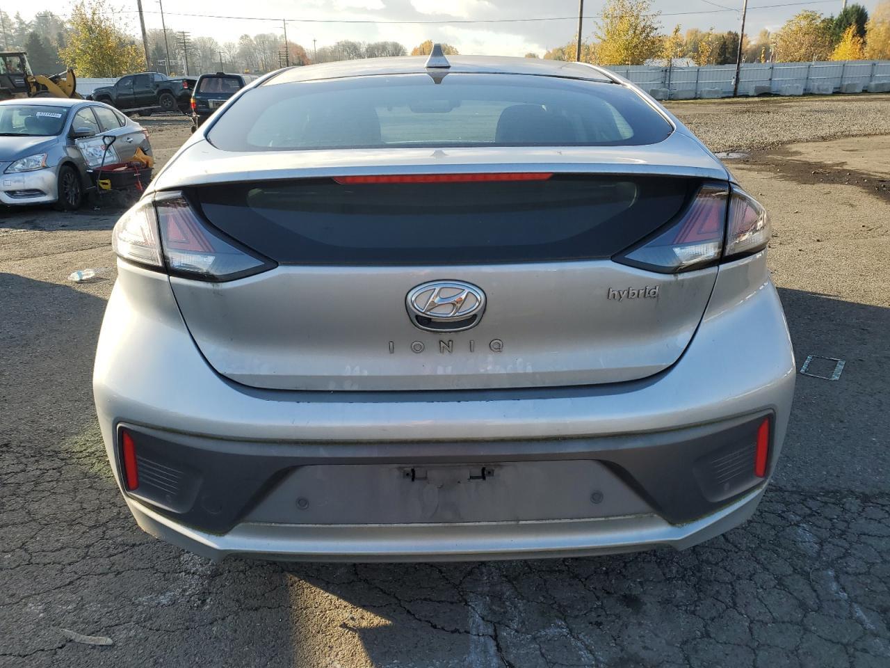 2022 Hyundai Ioniq Limited - Фото 6