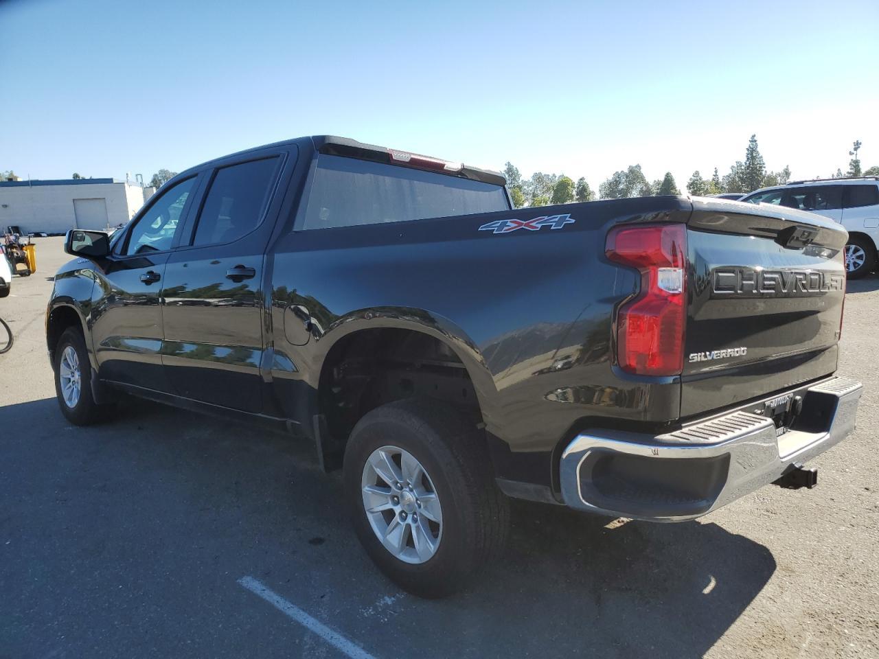 2022 Chevrolet Silverado K1500 Lt - Фото 2