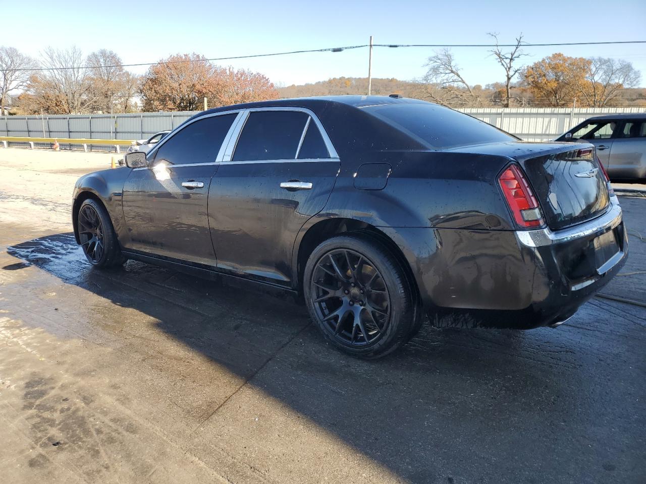 2012 Chrysler 300 Limited - Фото 2