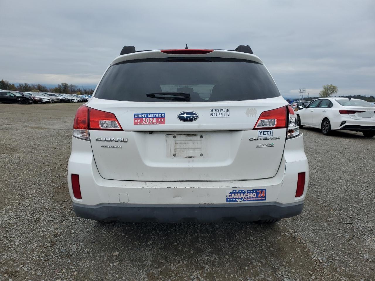 2013 Subaru Outback 2.5I Limited - Image 6