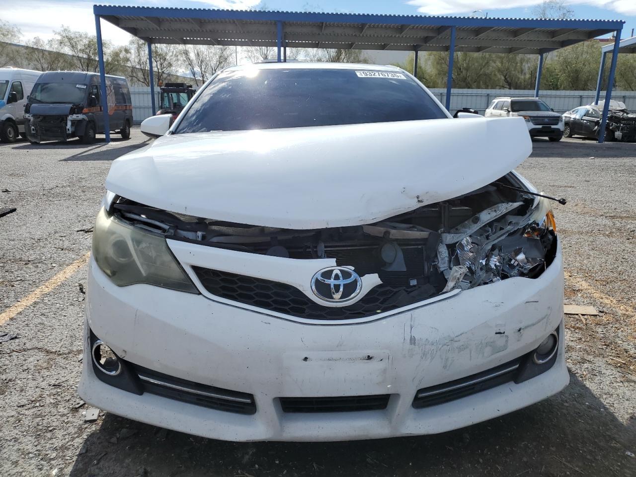 2014 Toyota Camry L - Фото 5