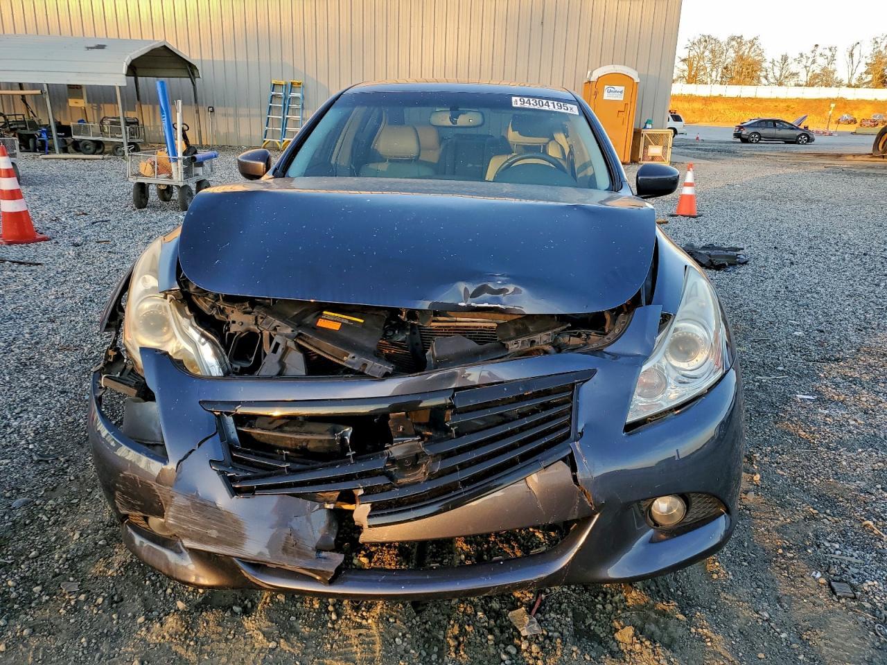 2010 Infiniti G37 - Фото 5