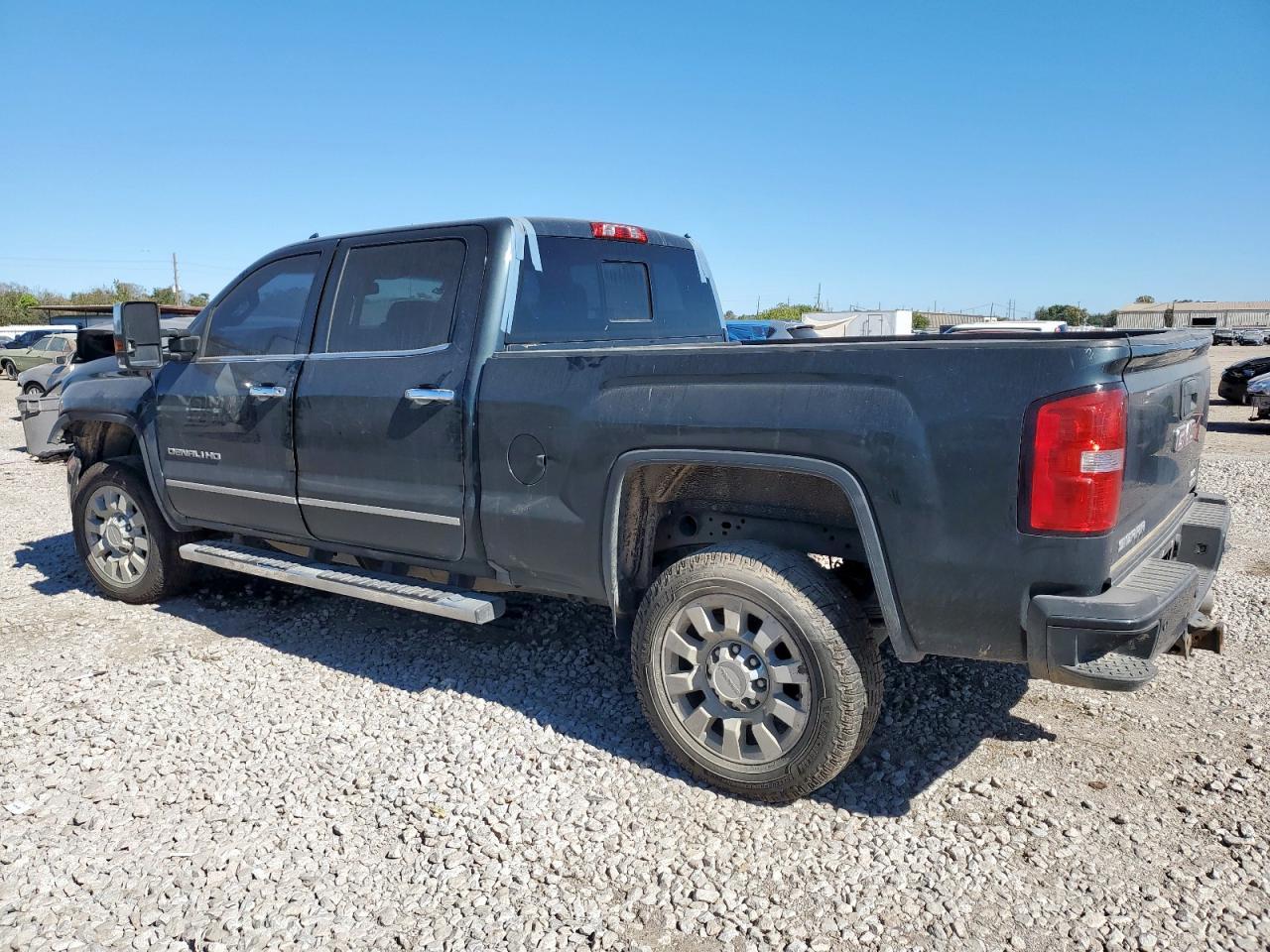 2017 GMC Sierra K2500 Denali - Фото 2