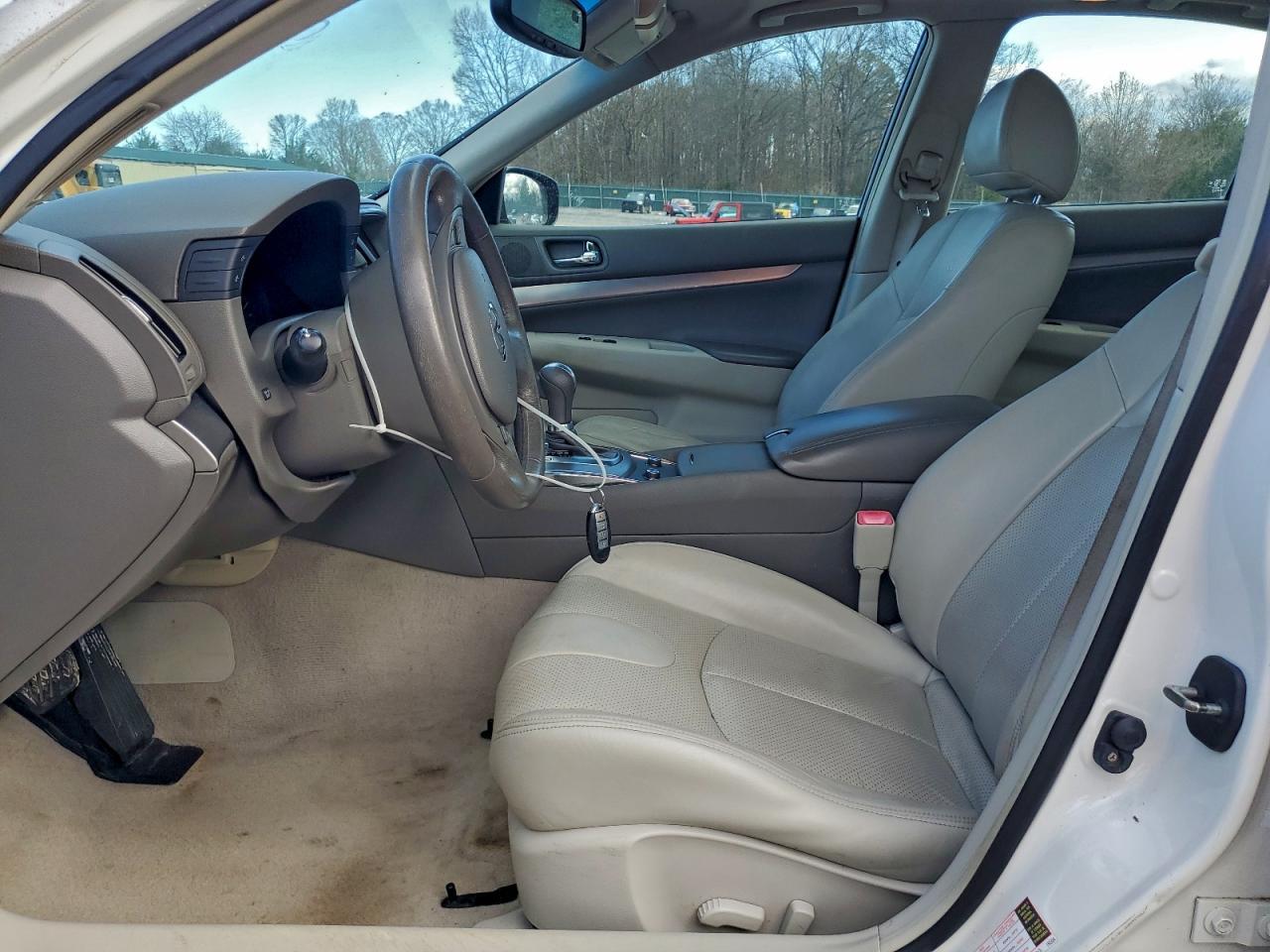 2011 Infiniti G25 Base - Фото 7