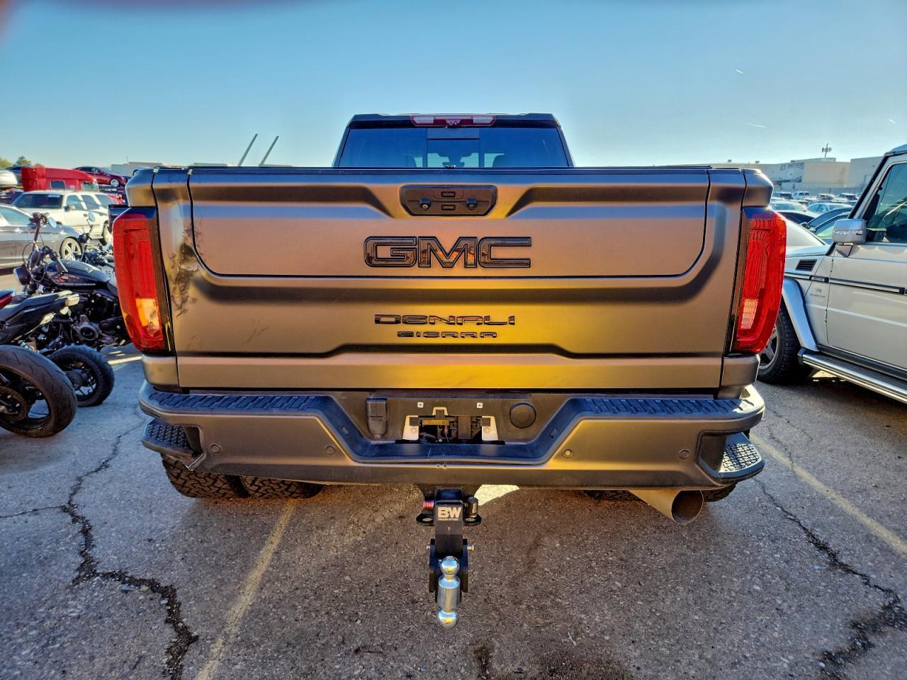 2022 GMC Sierra K3500 Denali - Фото 6