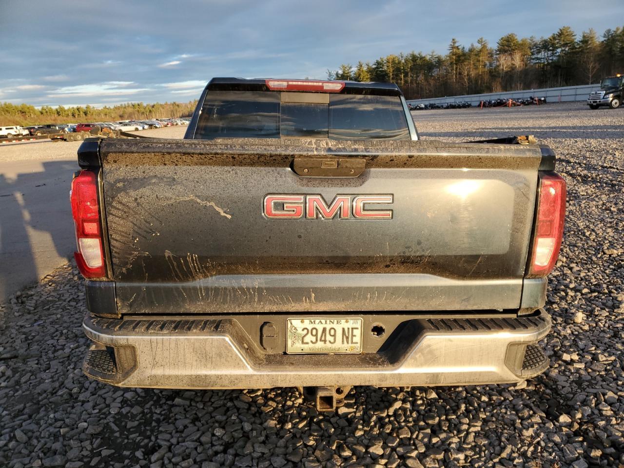 2020 GMC Sierra K1500 Sle - Image 6
