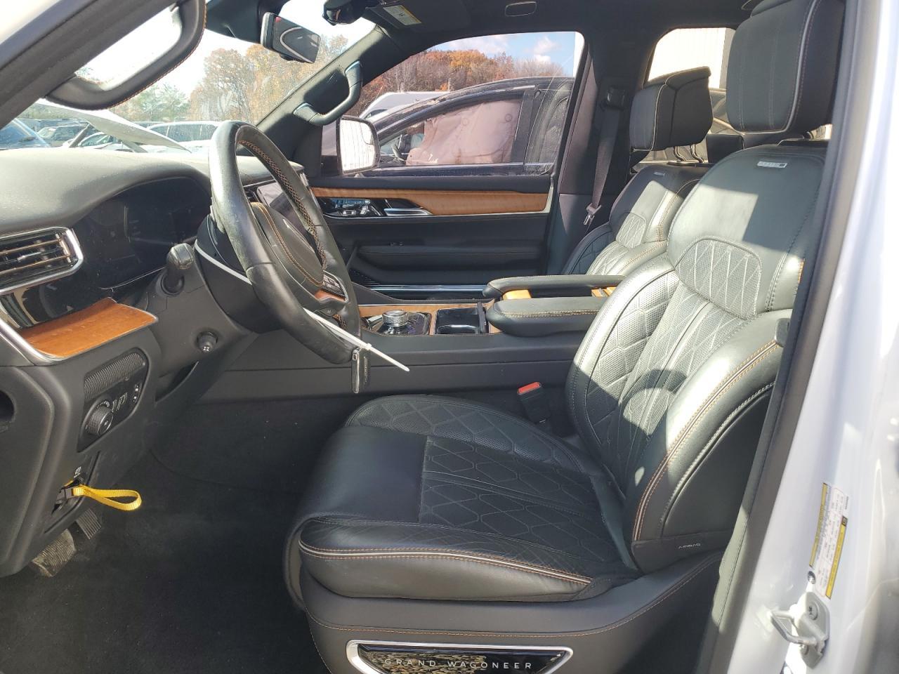 2022 Jeep Grand Wagoneer Series Iii - Фото 7