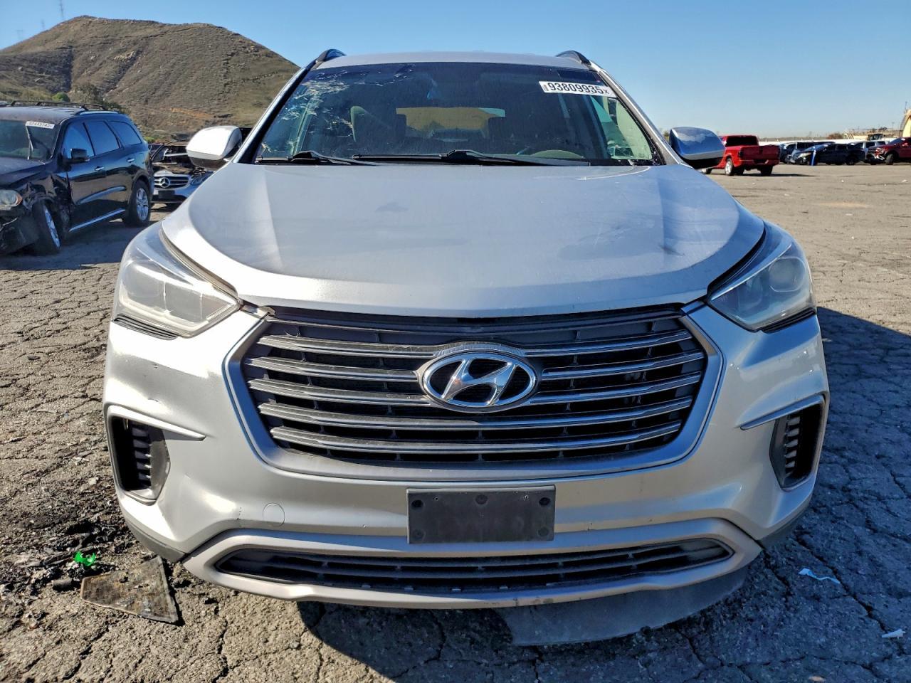 2018 Hyundai Santa Fe Se - Фото 5