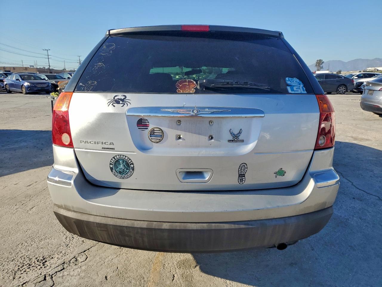 2006 Chrysler Pacifica Touring - Image 6