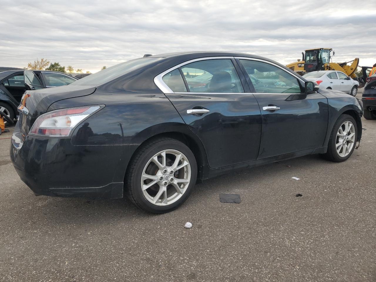 2012 Nissan Maxima S - Image 3