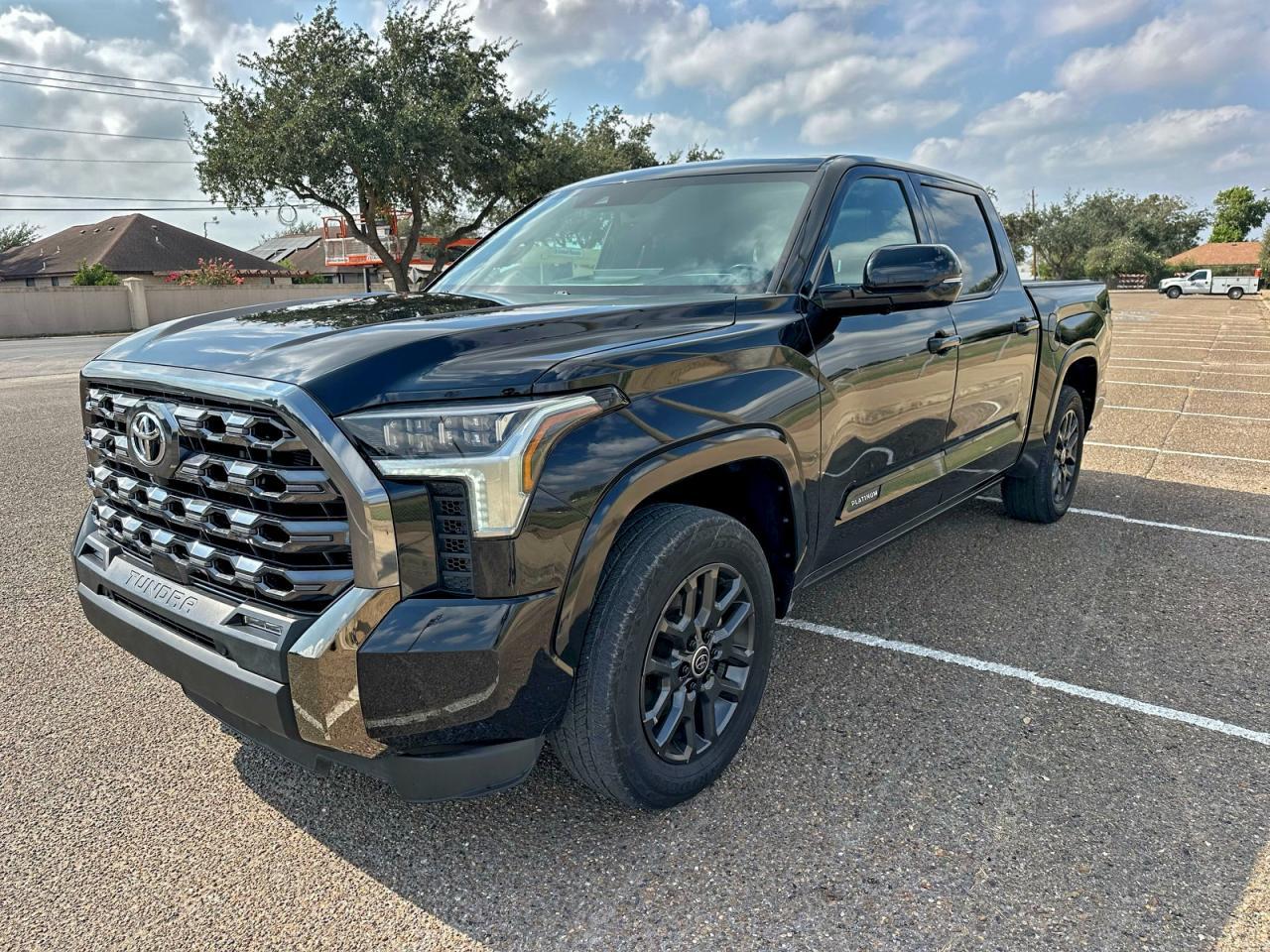 2022 Toyota Tundra Crewmax Platinum - Фото 2