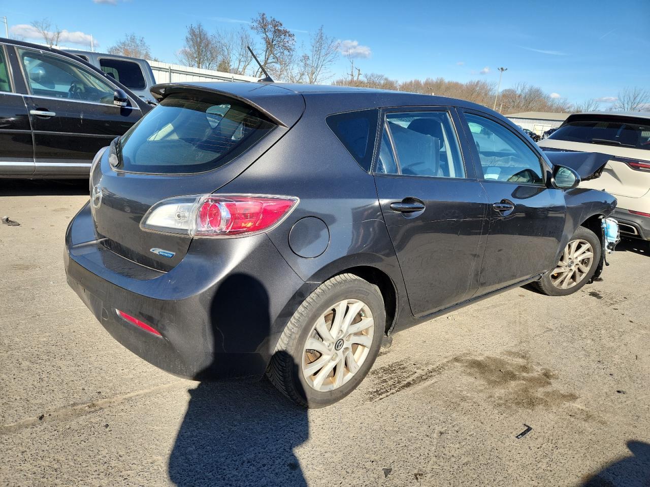 2013 Mazda 3 I - Фото 3