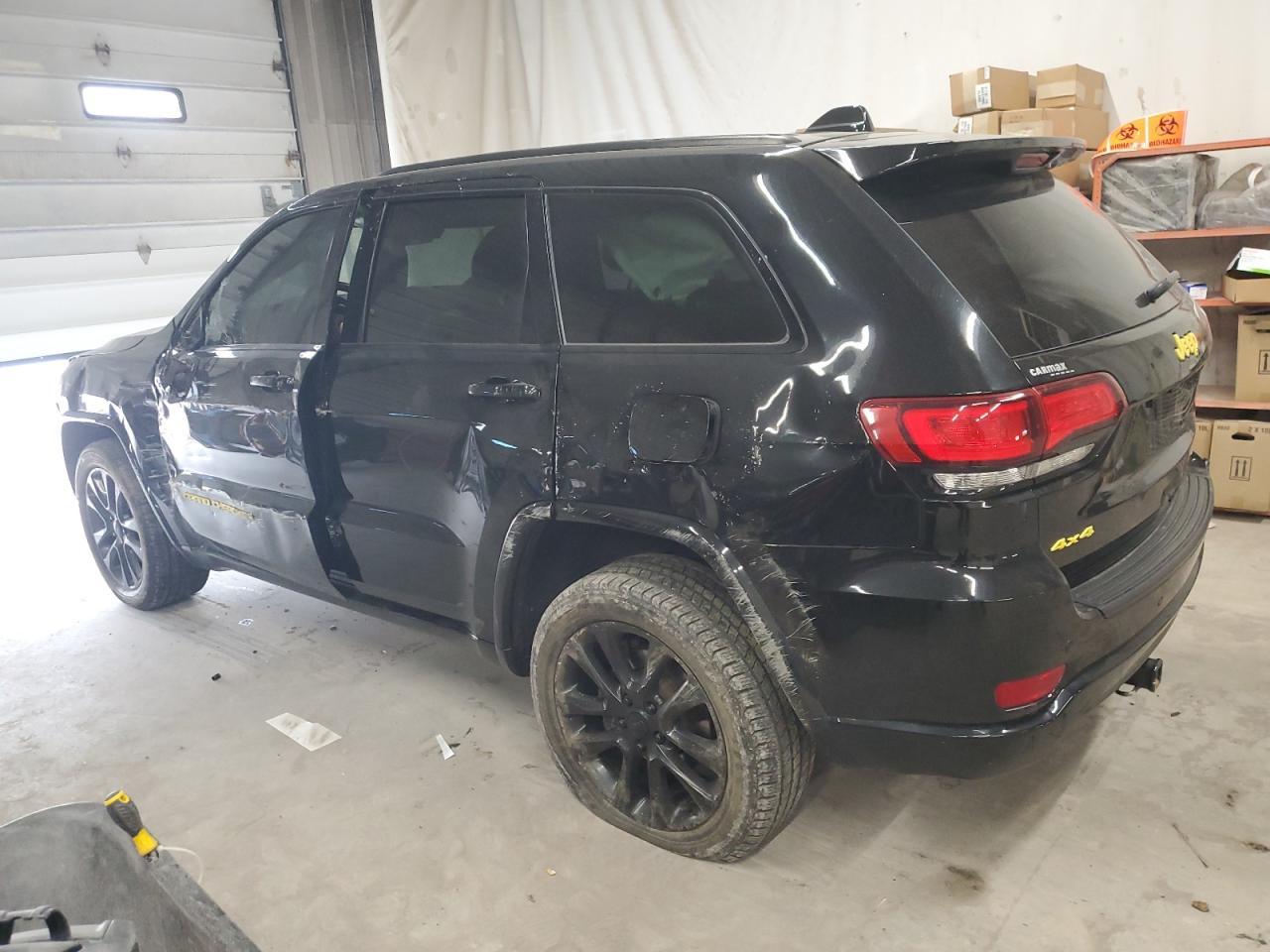 2021 Jeep Grand Cherokee Laredo - Фото 2