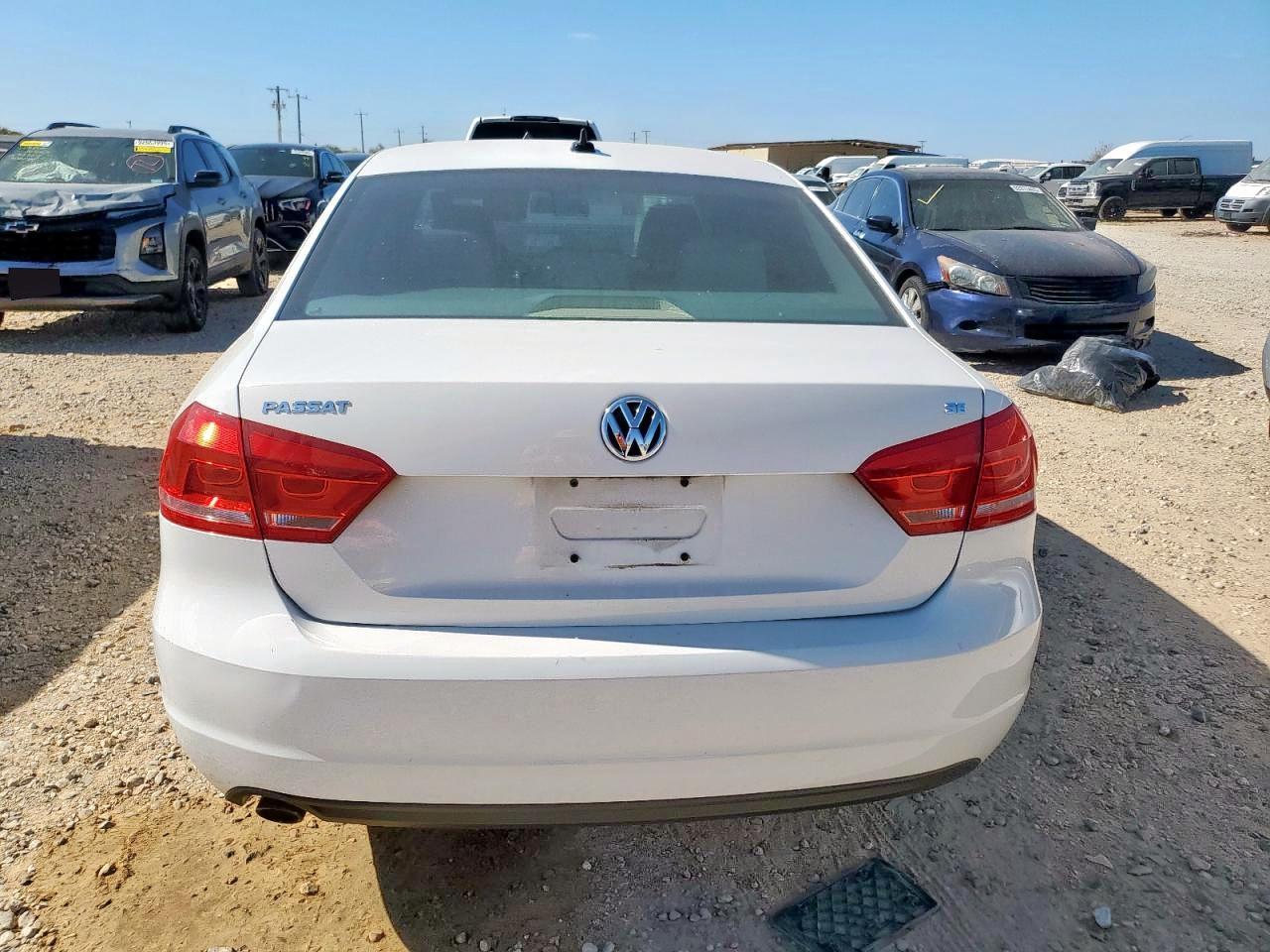 2012 Volkswagen Passat Se - Фото 6