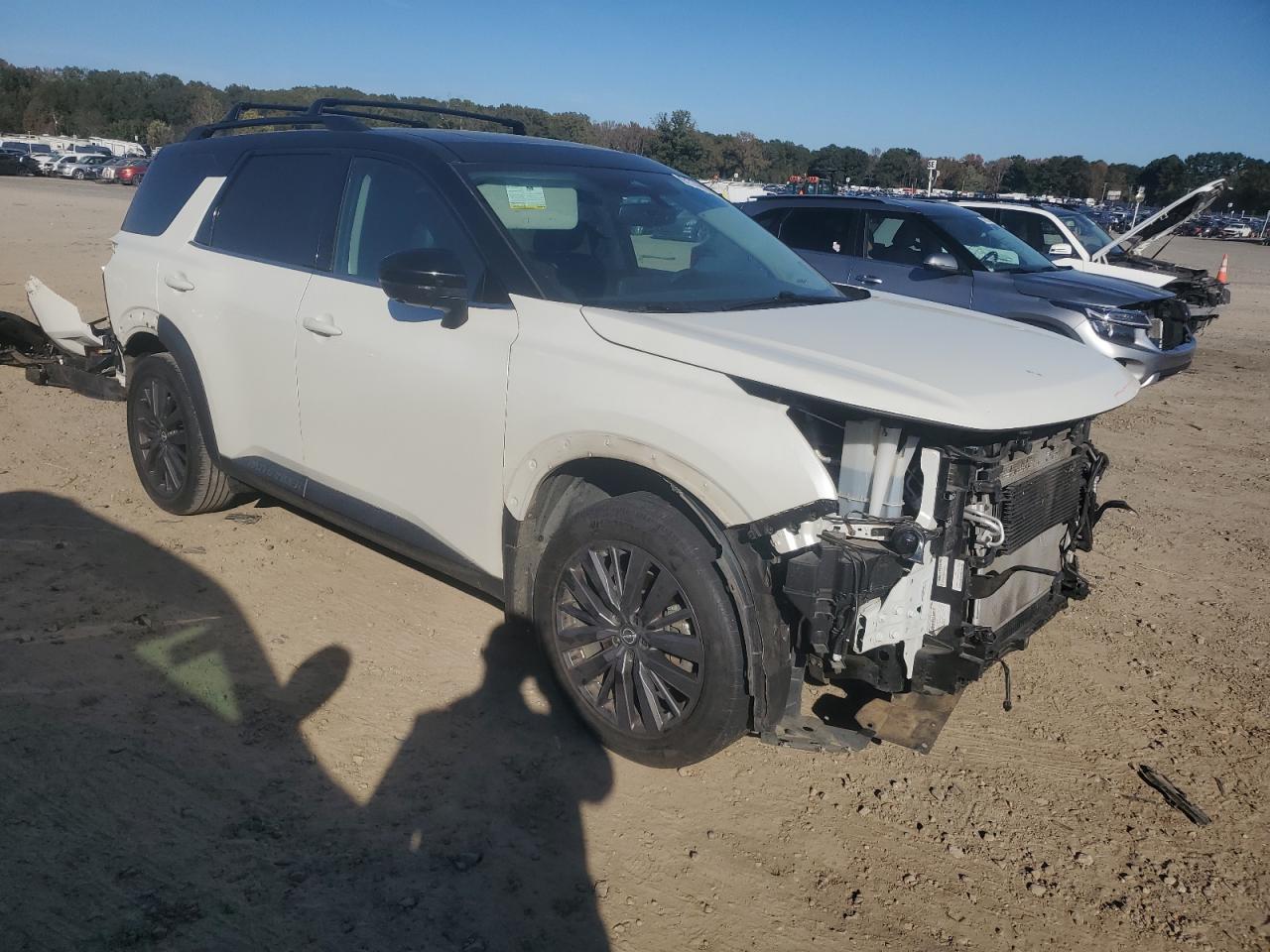 2022 Nissan Pathfinder Sl - Фото 4