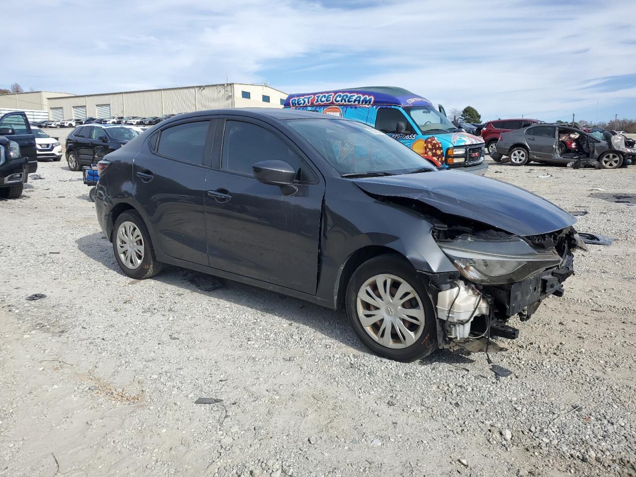 2019 Toyota Yaris L - Фото 4