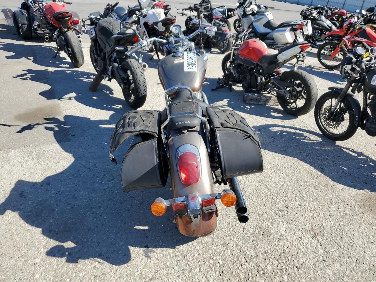 2006 Honda Vt1100 C2 - Image 4