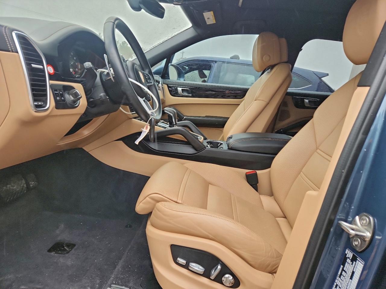 2020 Porsche Cayenne E-Hybrid - Image 7