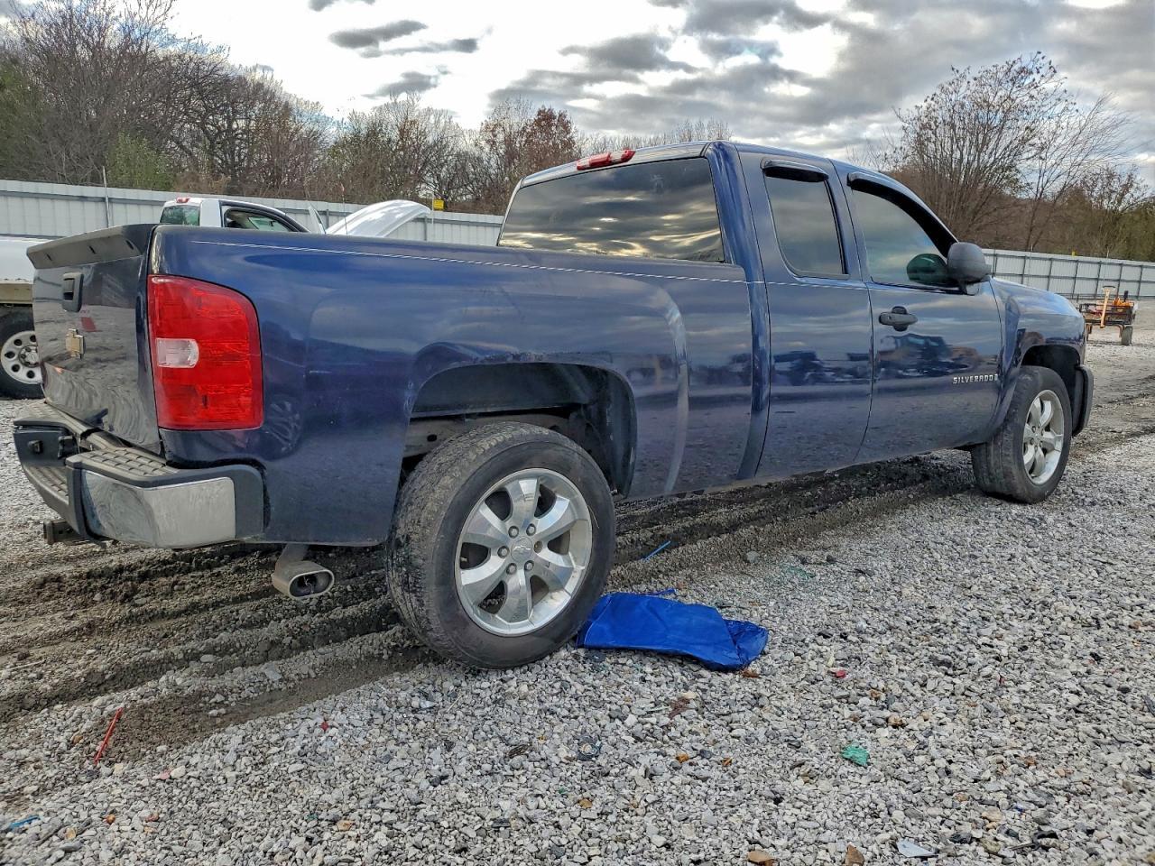 2009 Chevrolet Silverado C1500 - Фото 3