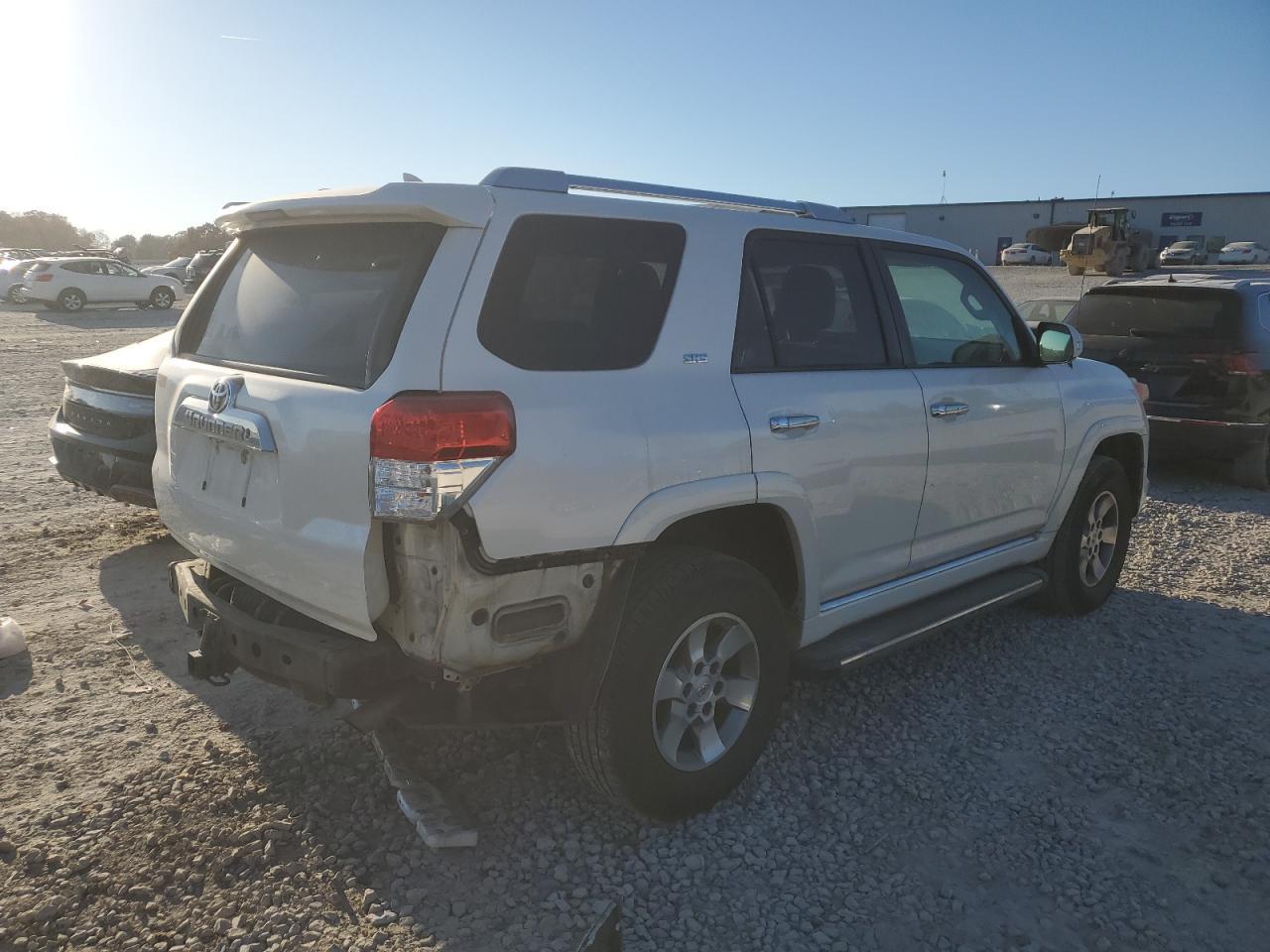2011 Toyota 4Runner Sr5 - Фото 3