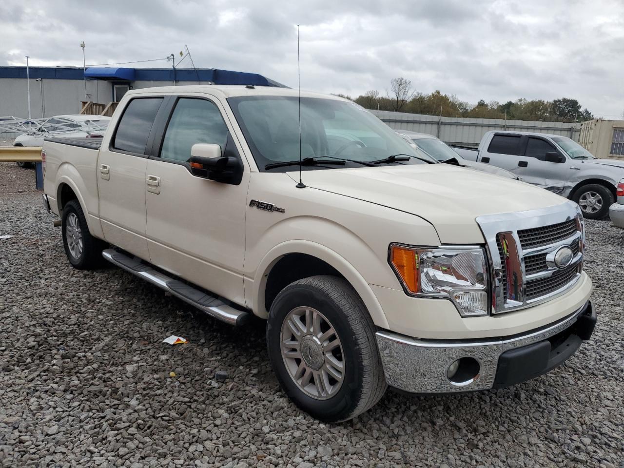 2009 Ford F150 Supercrew - Image 4