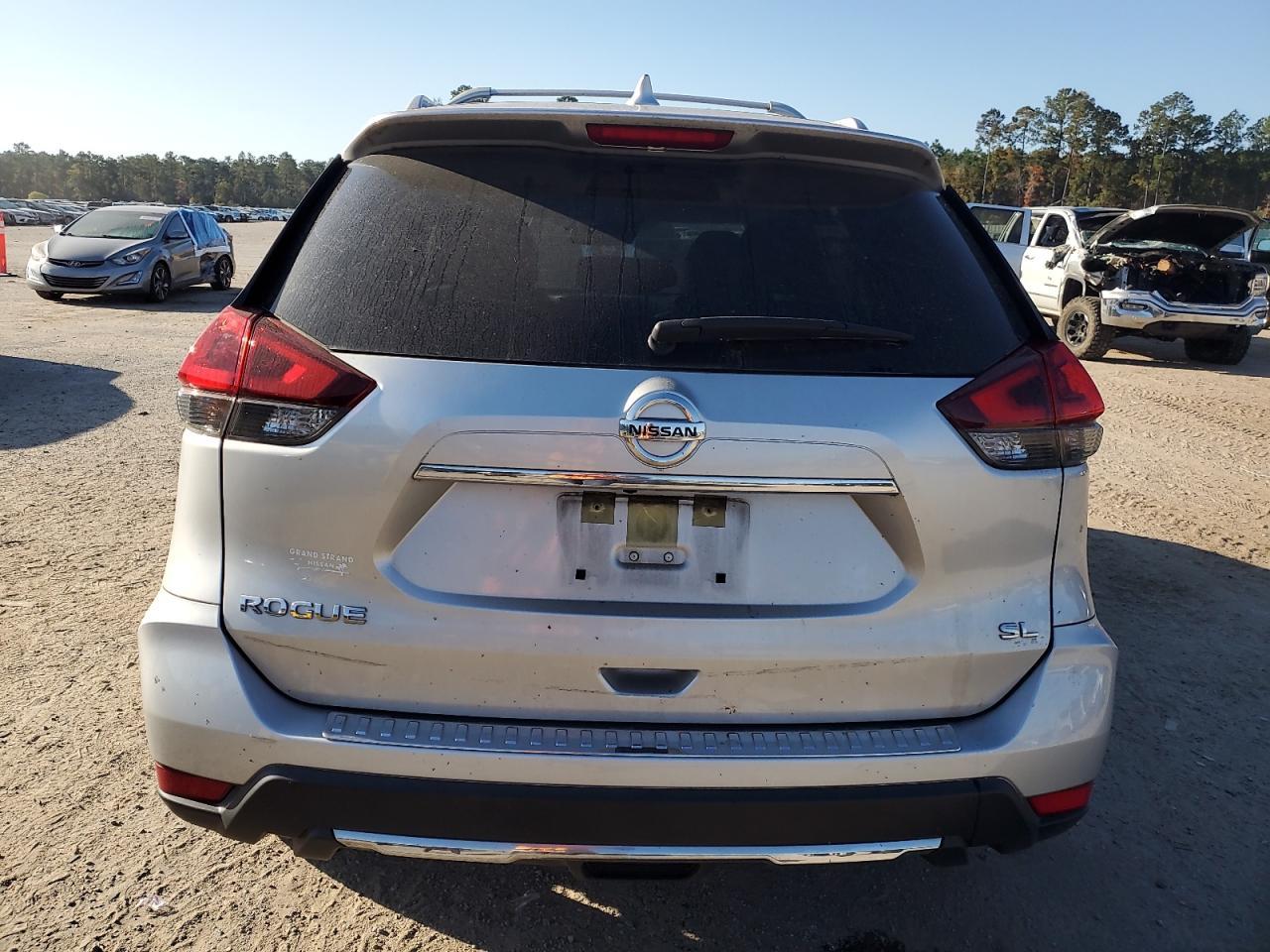 2018 Nissan Rogue S - Image 6