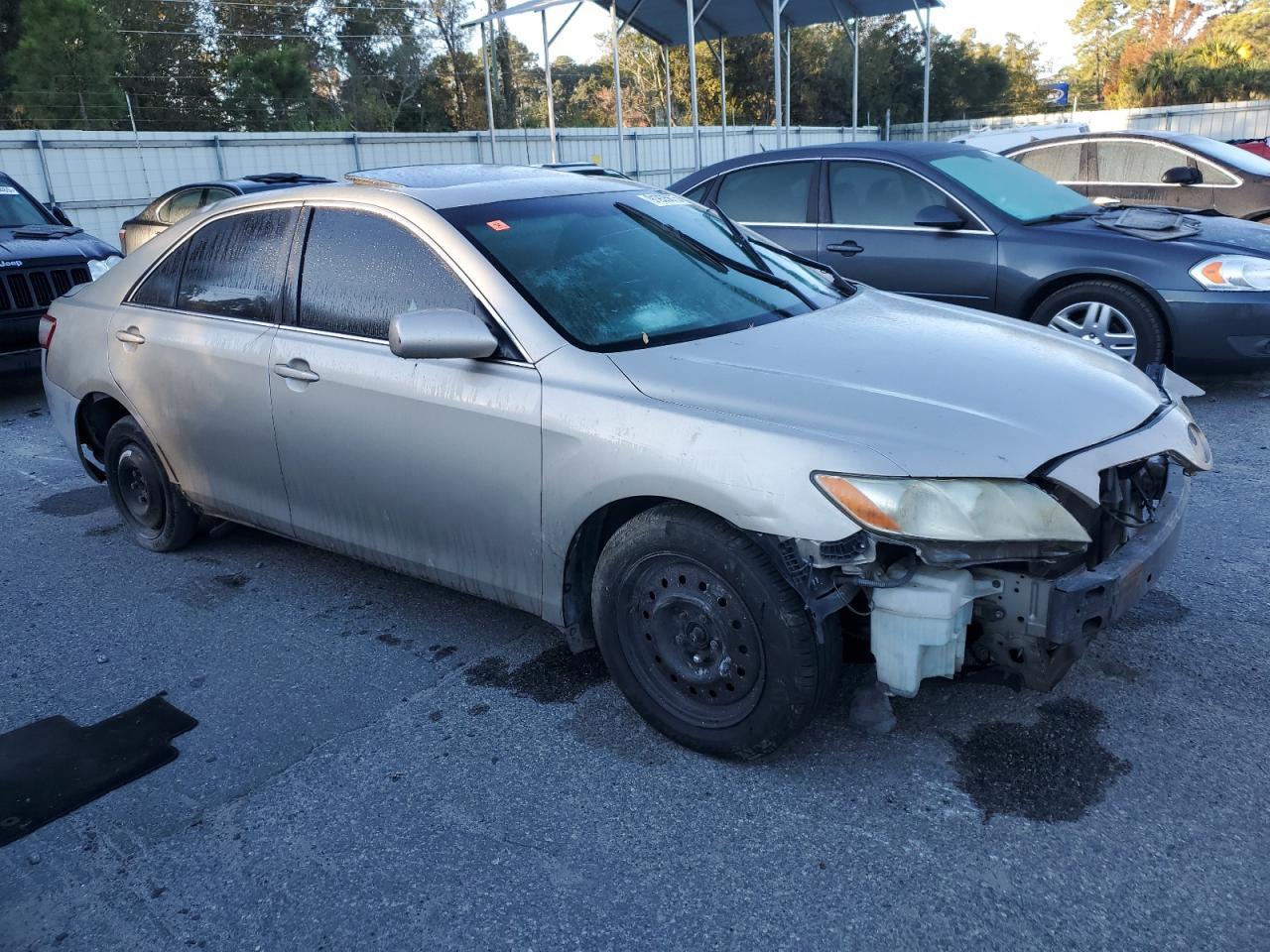 2007 Toyota Camry Le - Image 4