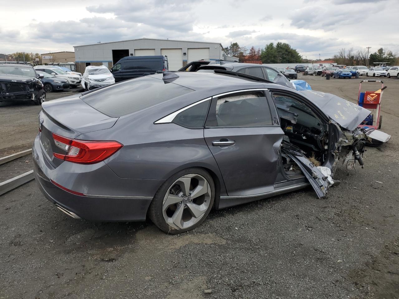 2018 Honda Accord Touring - Фото 3
