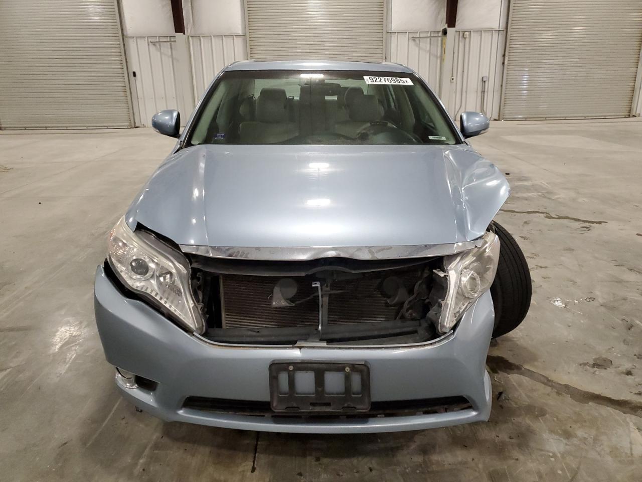 2012 Toyota Avalon - Image 5