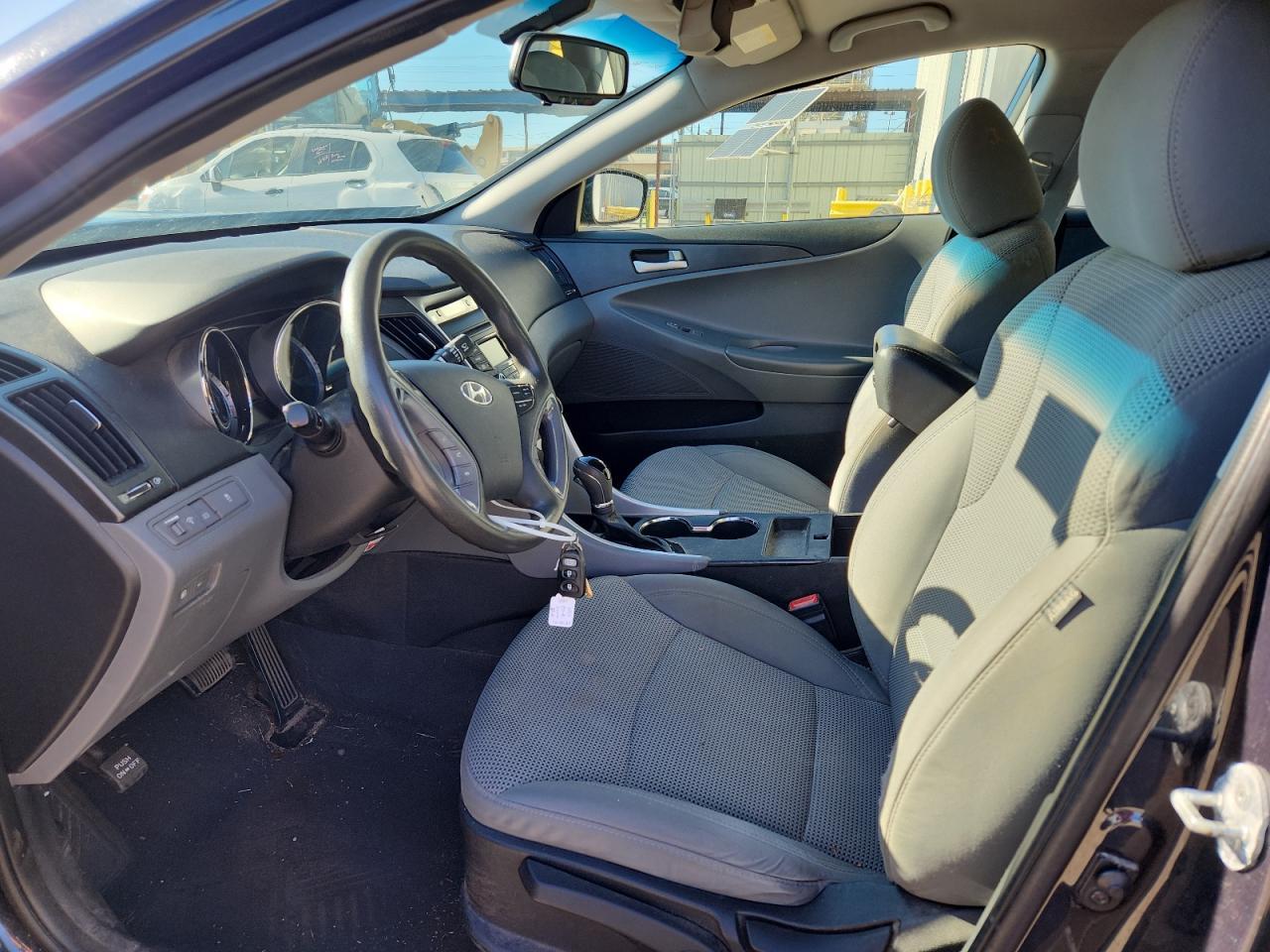 2014 Hyundai Sonata Gls - Image 7