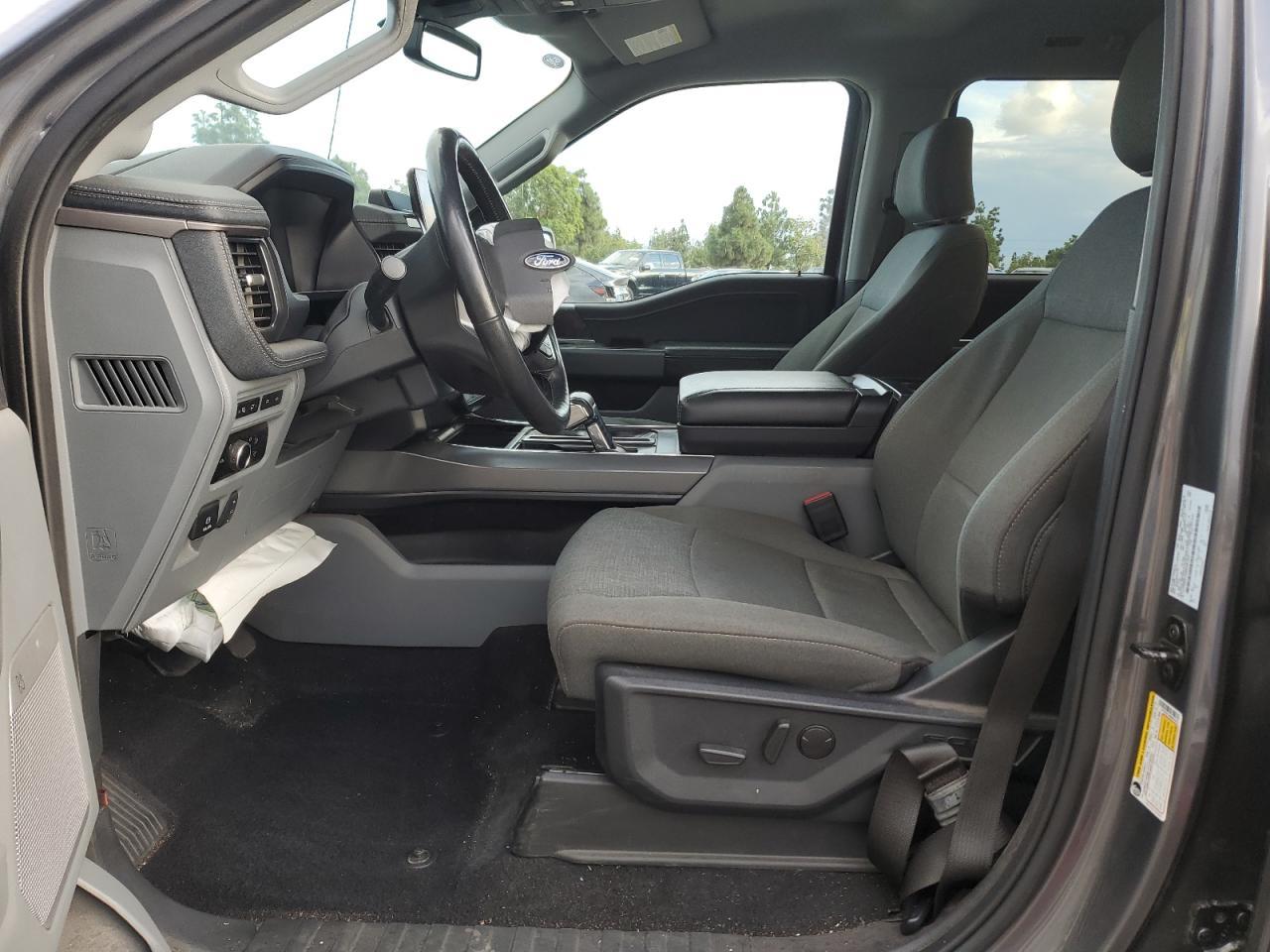 2024 Ford F150 Lightning Xlt - Фото 7