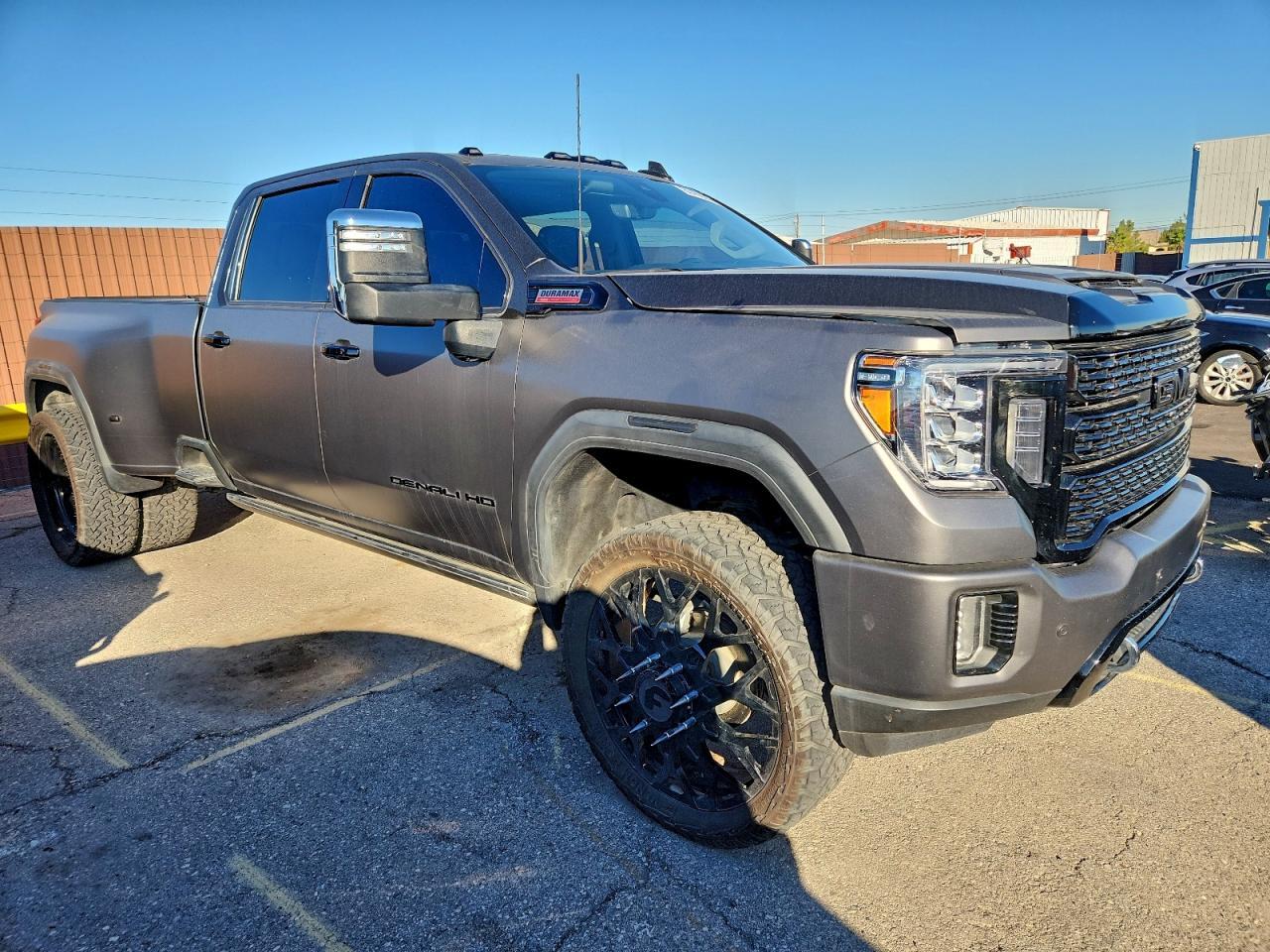 2022 GMC Sierra K3500 Denali - Фото 4
