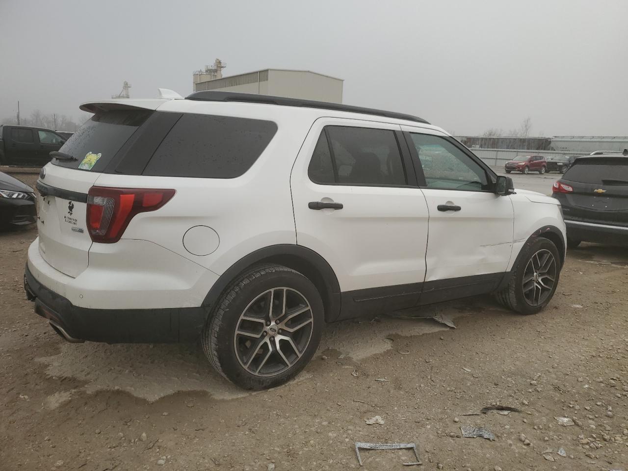 2016 Ford Explorer Sport - Image 3