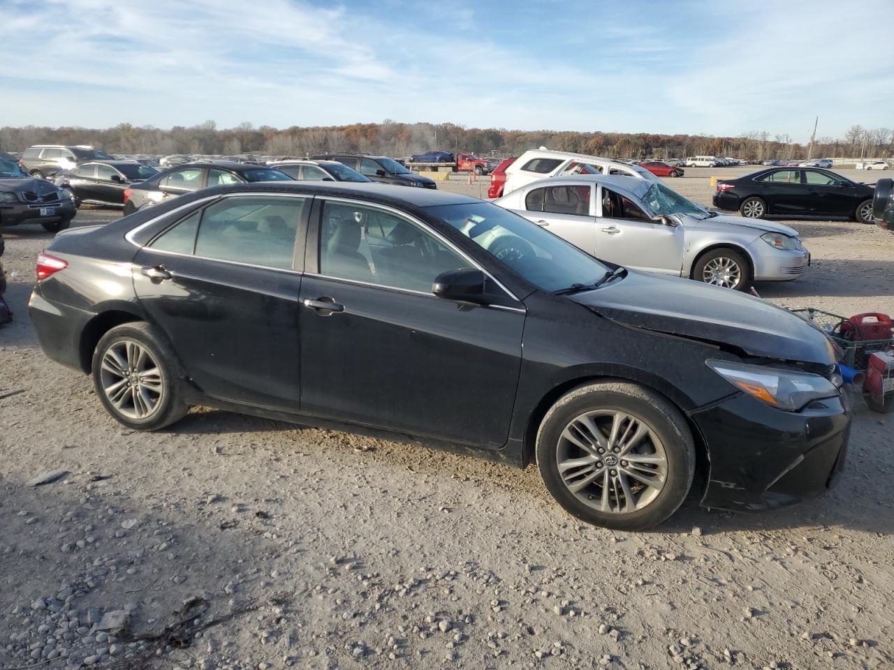 2017 Toyota Camry Le - Image 4