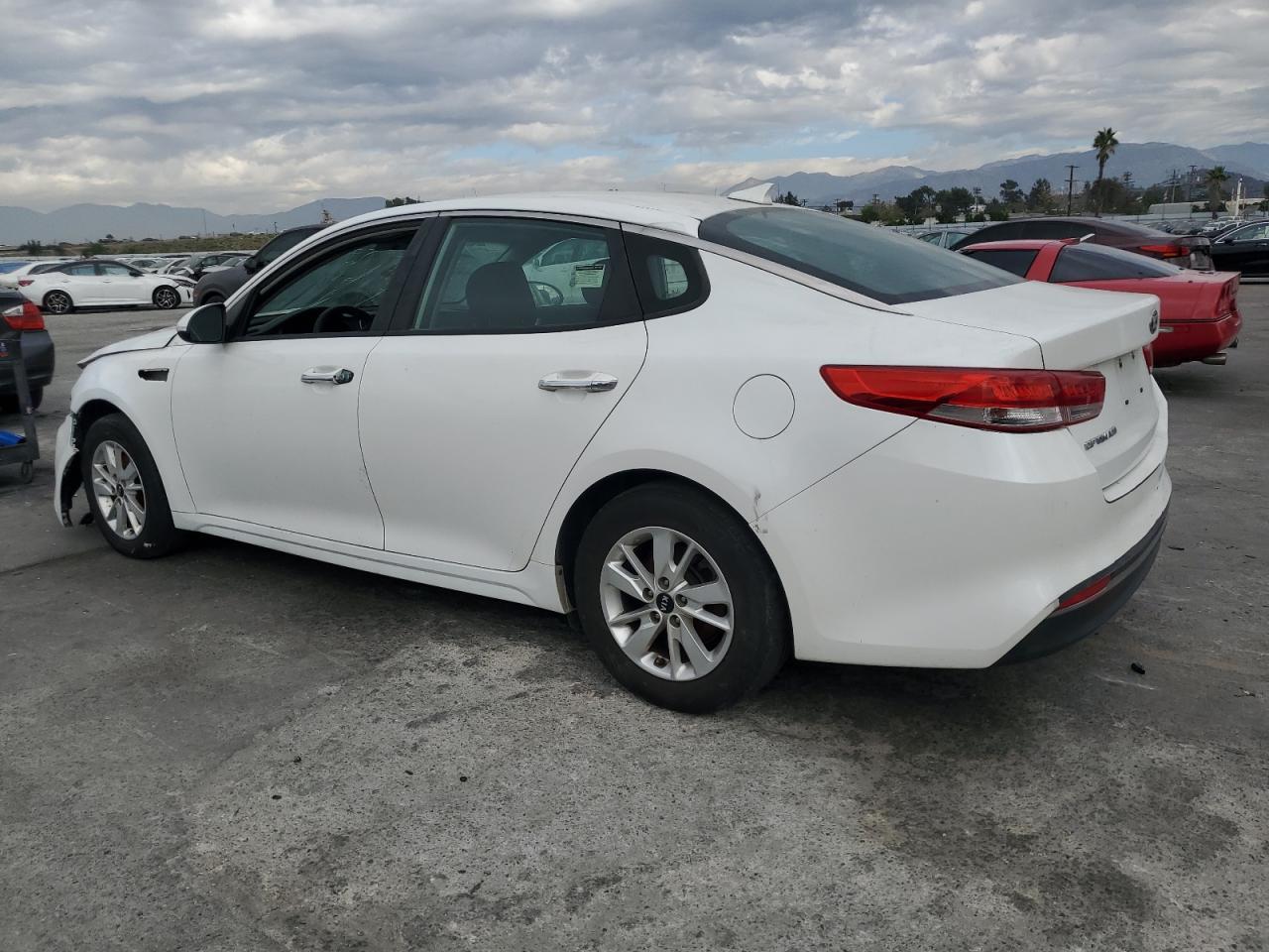 2016 Kia Optima Lx - Фото 2