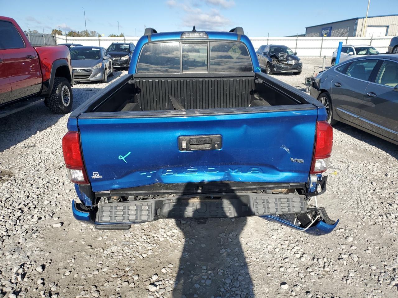 2016 Toyota Tacoma Double Cab - Фото 6