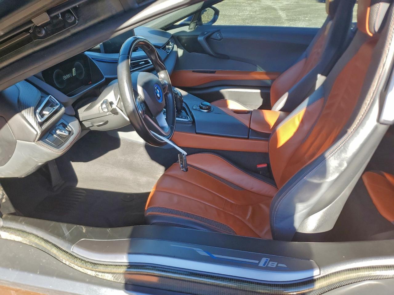 2019 BMW I8 - Фото 7