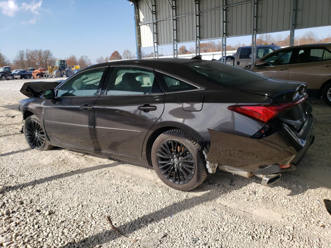 2019 Toyota Avalon Xle - Фото 2