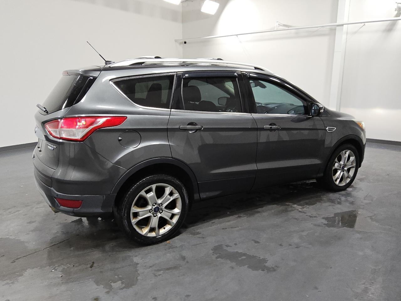 2016 Ford Escape Titanium - Фото 3