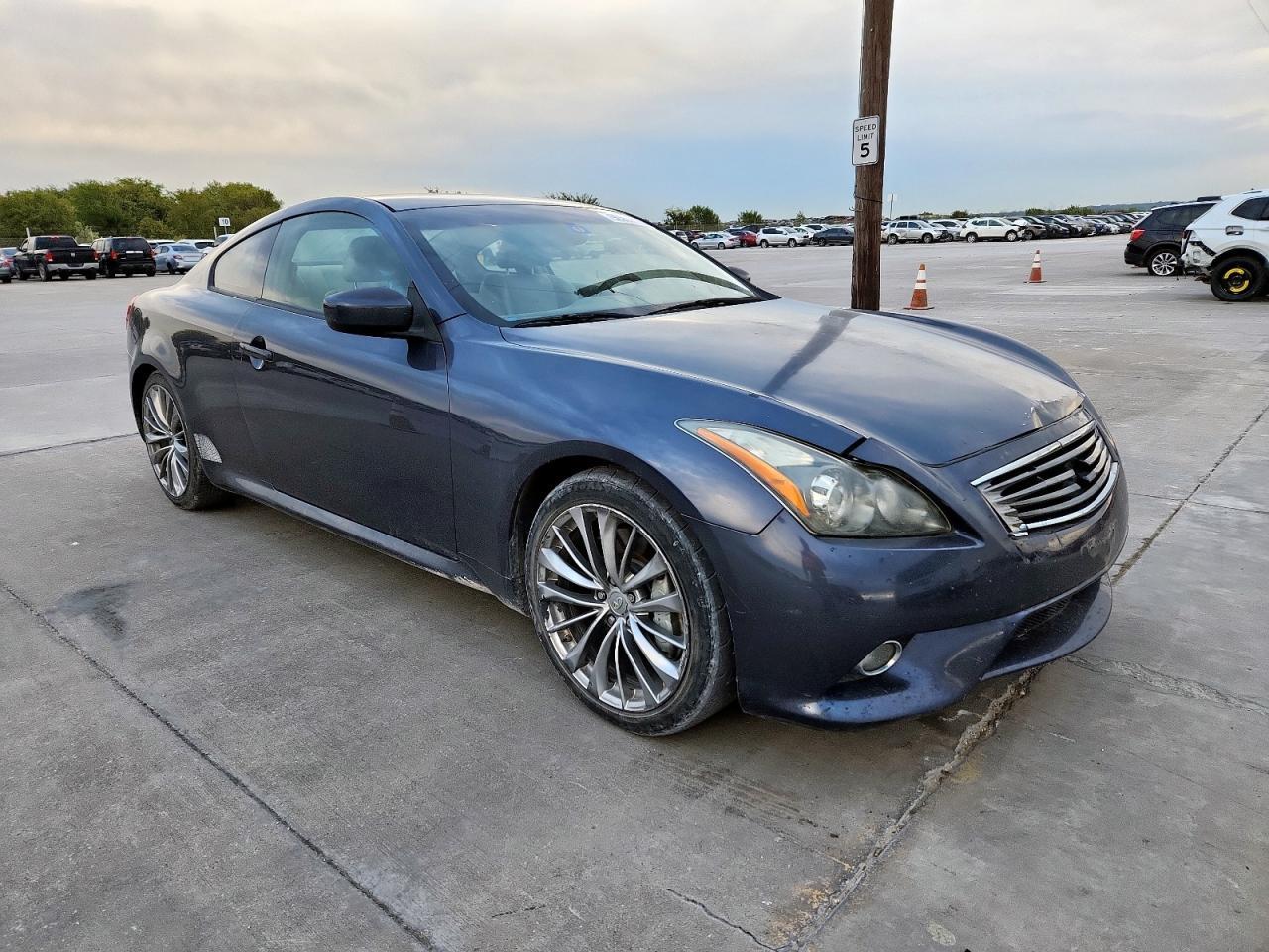 2011 Infiniti G37 Base - Фото 4