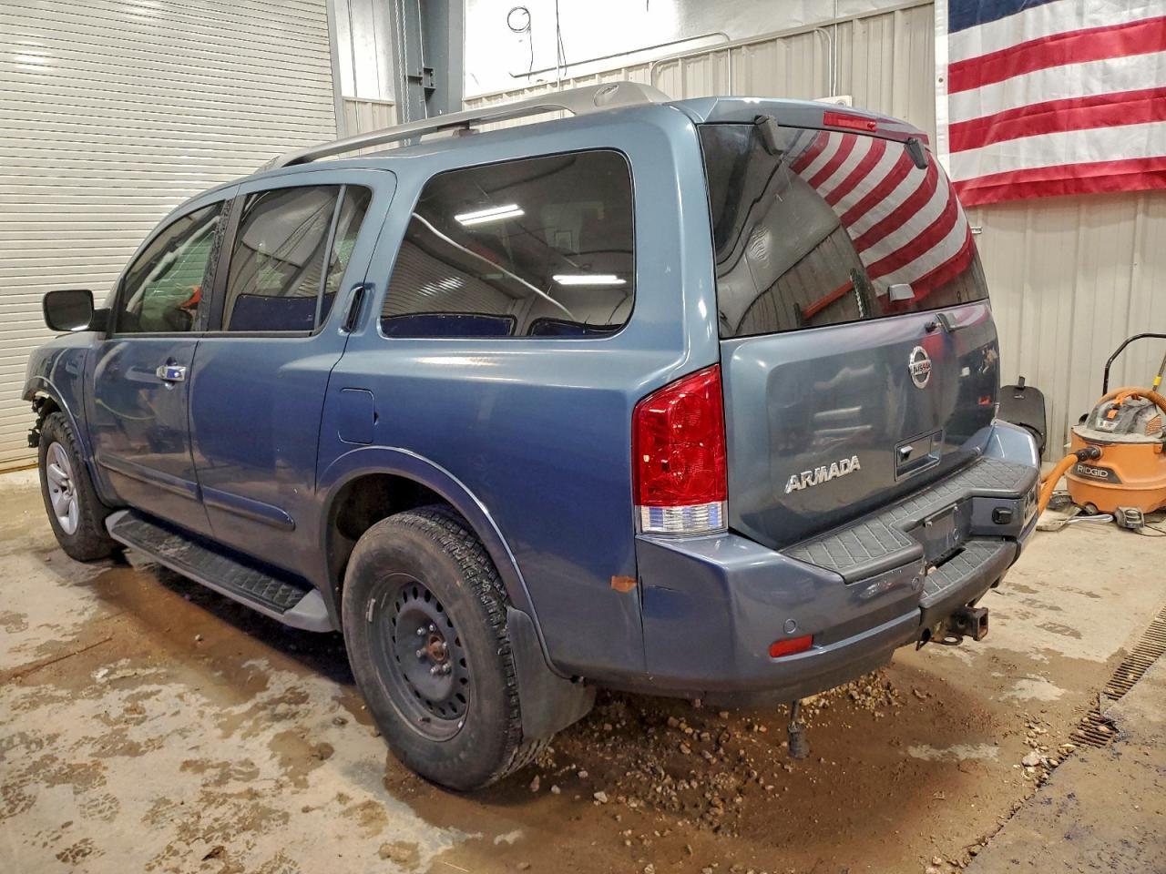 2012 Nissan Armada Sv - Image 2