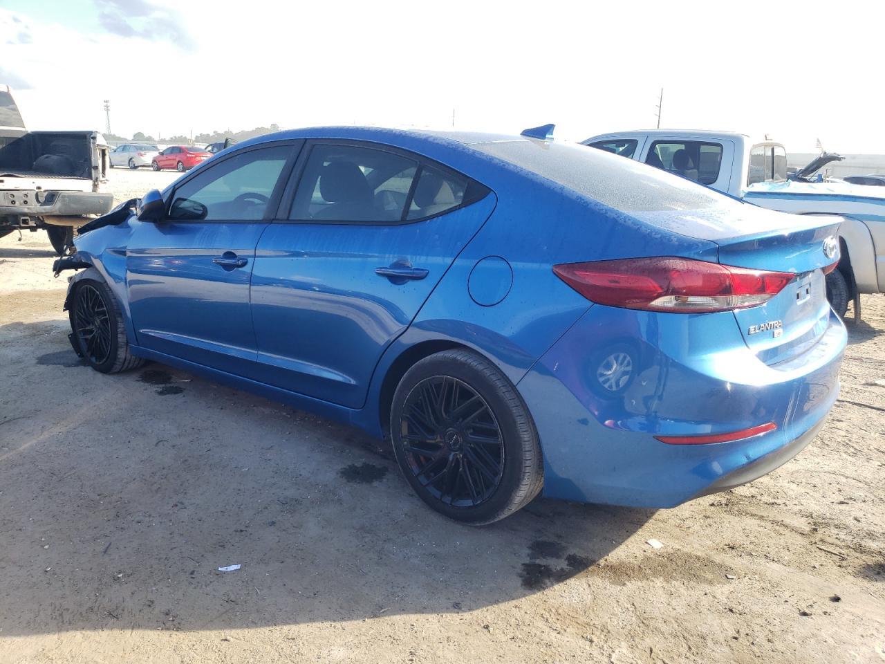 2017 Hyundai Elantra Se - Фото 2