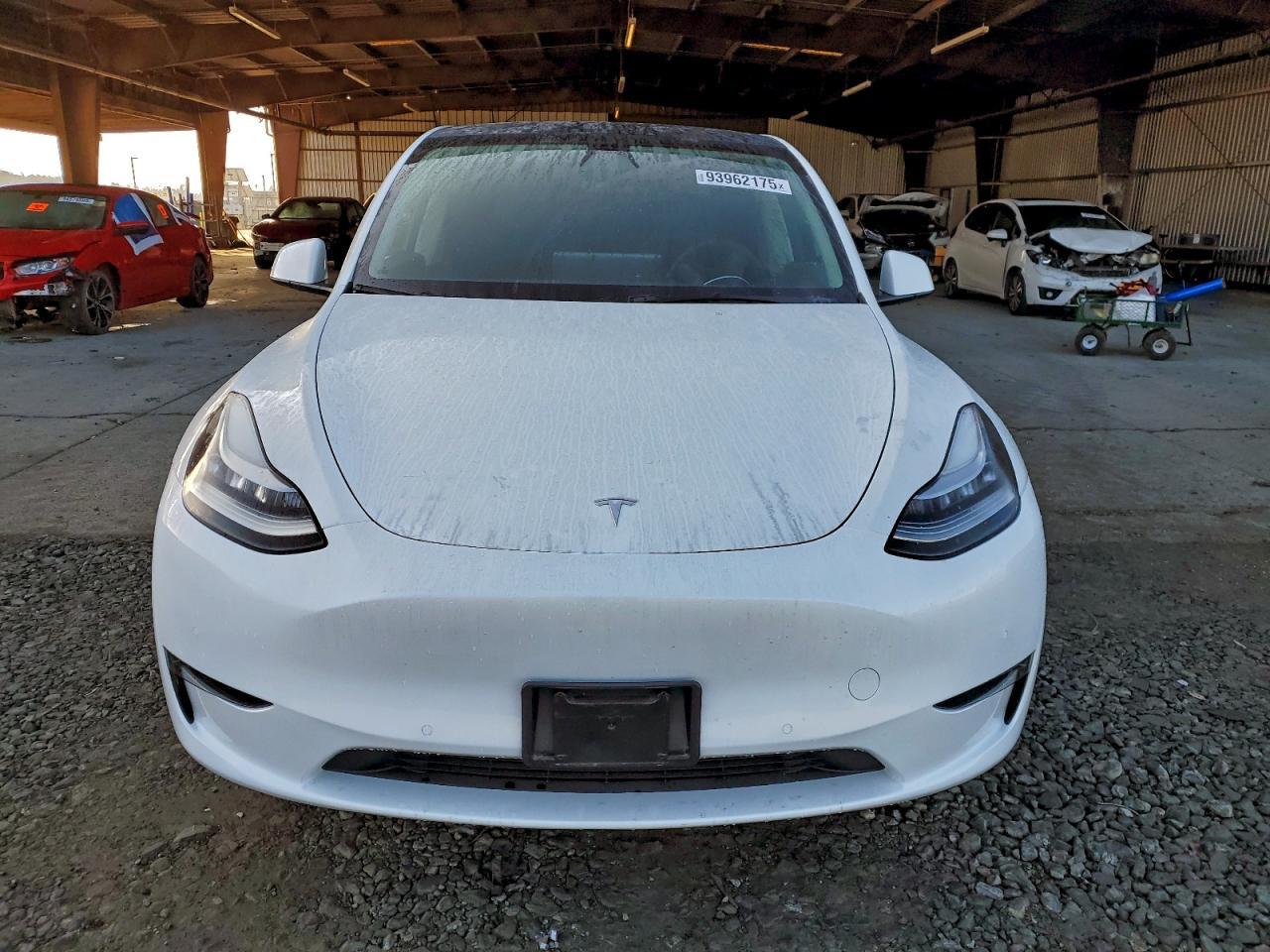 2022 Tesla Model Y - Фото 5