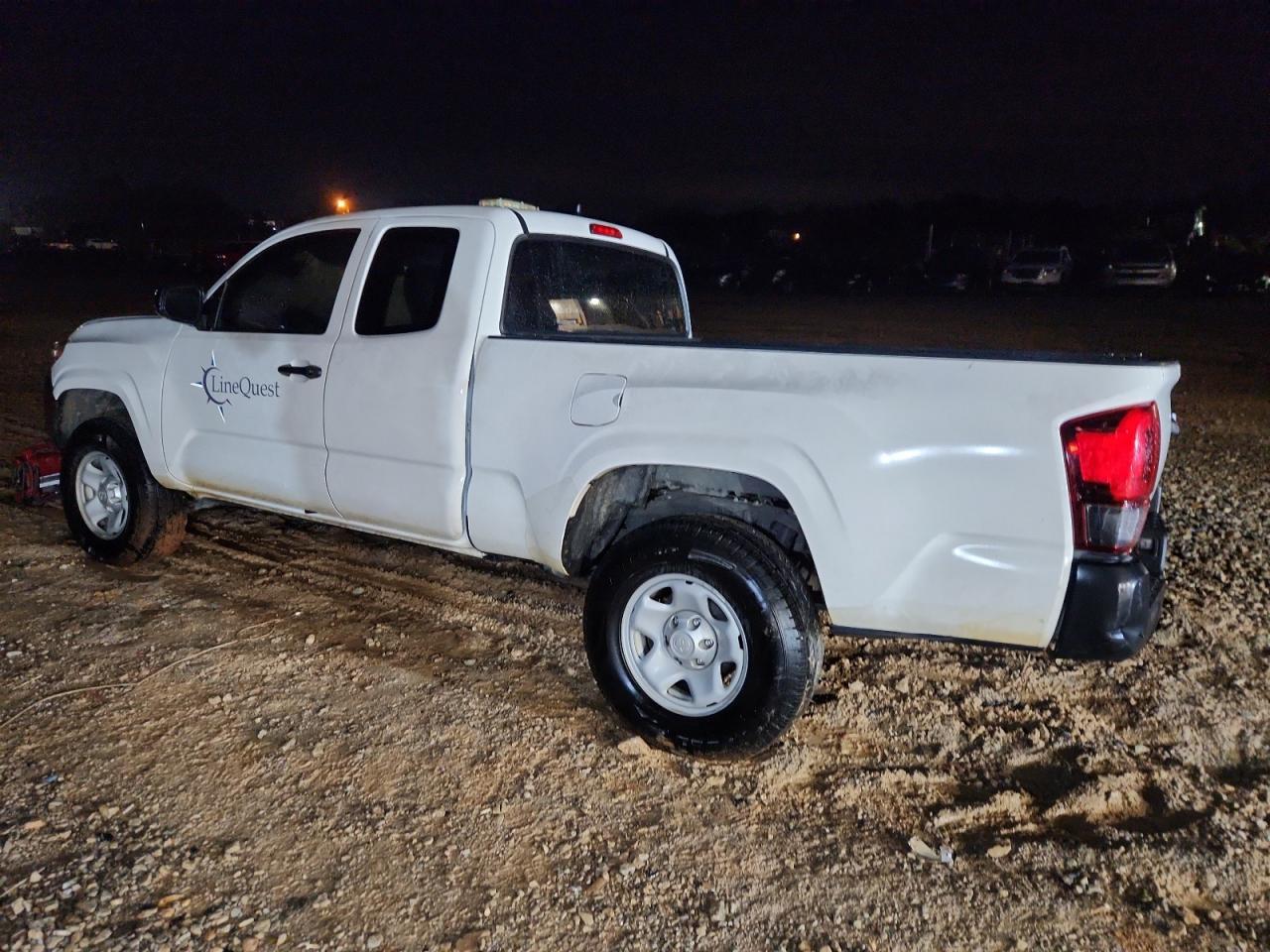 2023 Toyota Tacoma Access Cab - Image 2