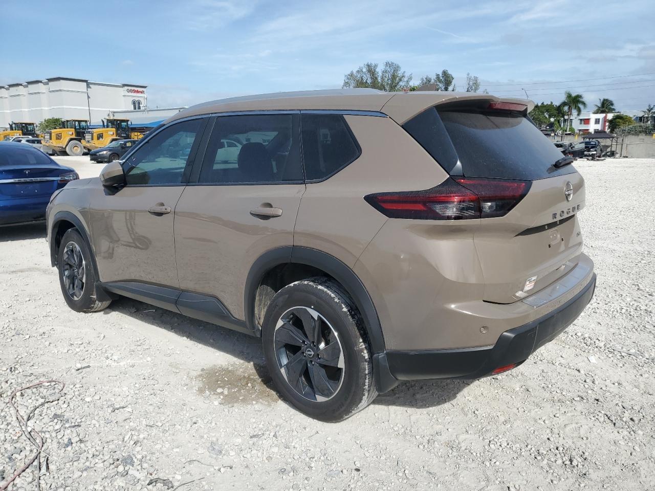 2025 Nissan Rogue Sv - Image 2