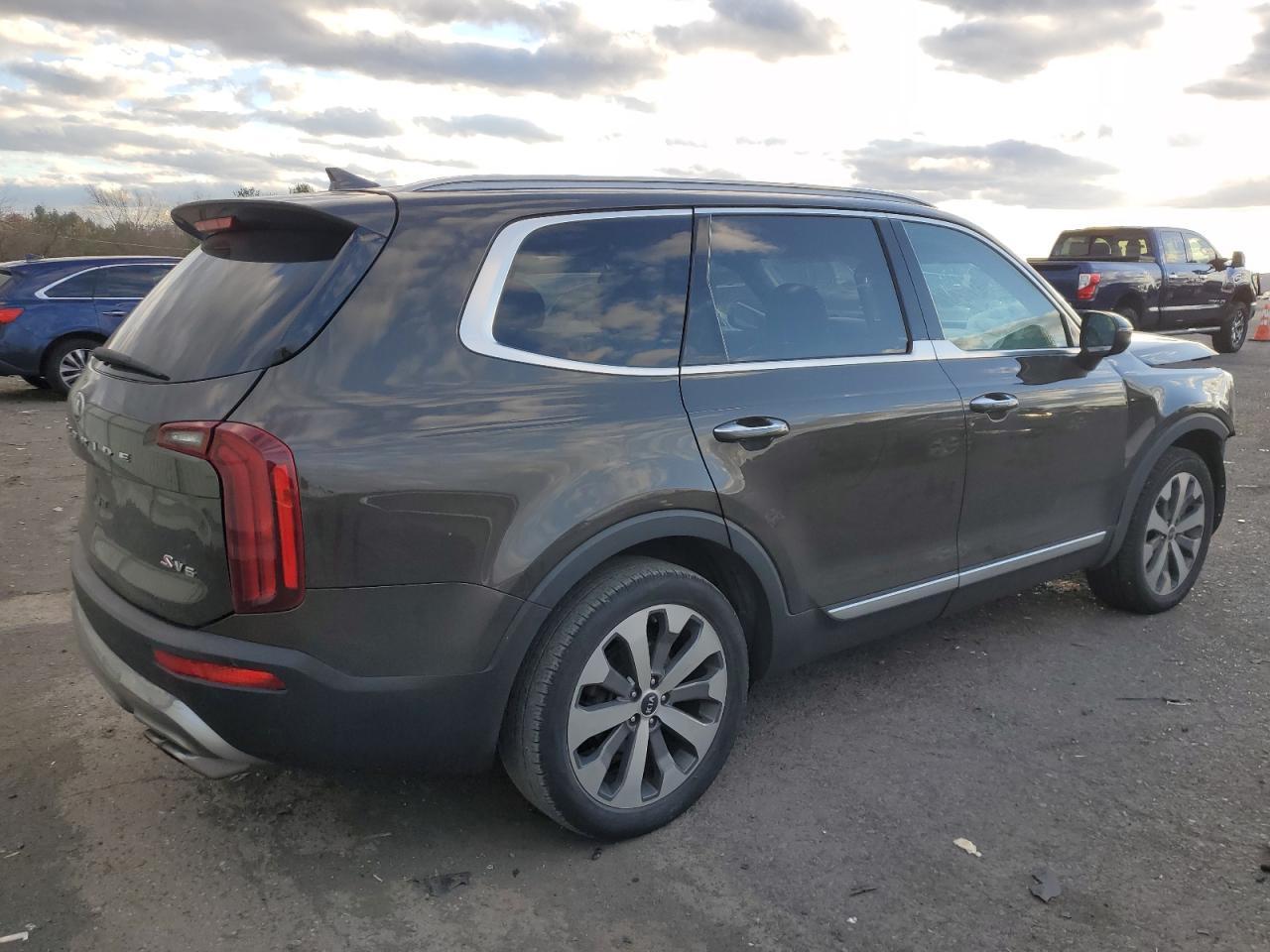 2020 Kia Telluride S - Фото 3