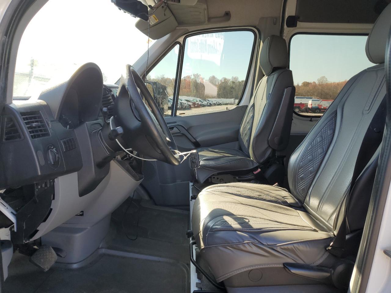 2012 Mercedes-Benz Sprinter 2500 - Фото 7